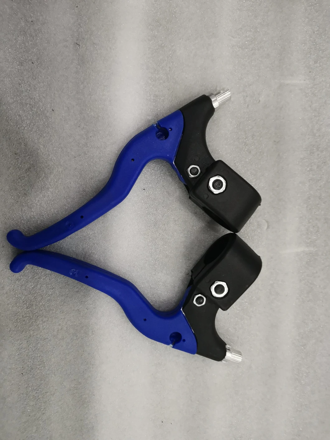 Plastic Left Right Hand Bike Handlebar Brake Lever Black and Blue